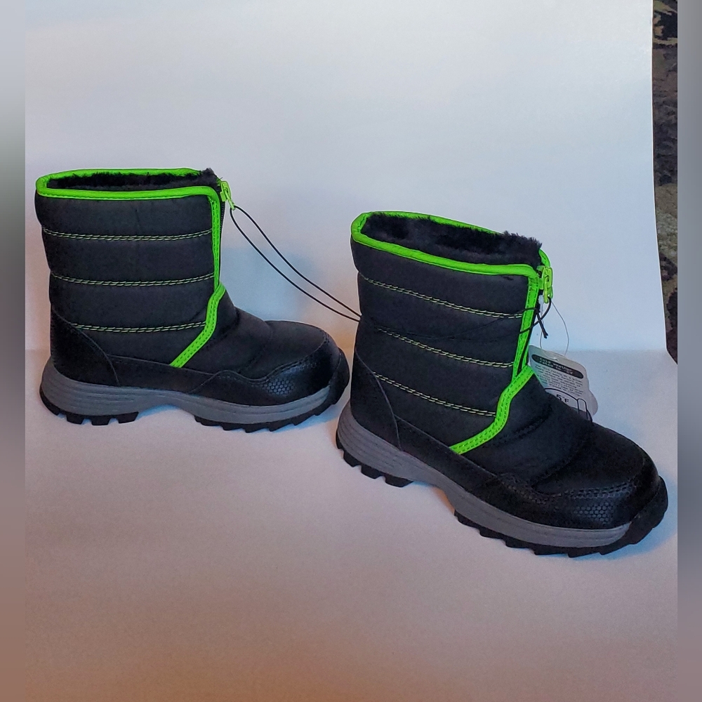 Wonder Nation winter Snow Boots Boys Size 13 New - Picture 2 of 10